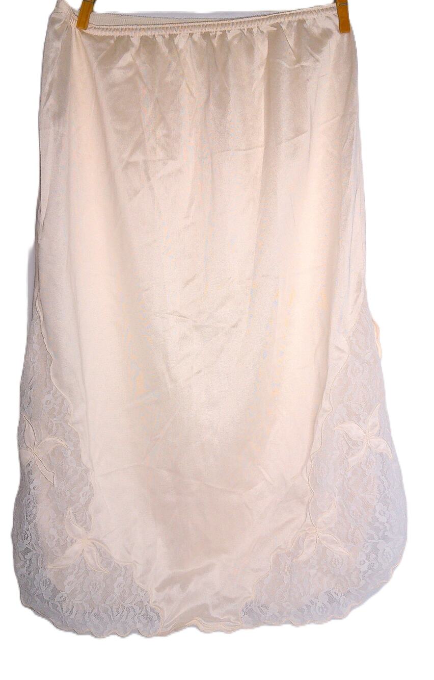 Vintage Pink Lace Open Side Slip READ
